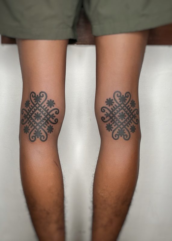 Ornamental matching knee pieces